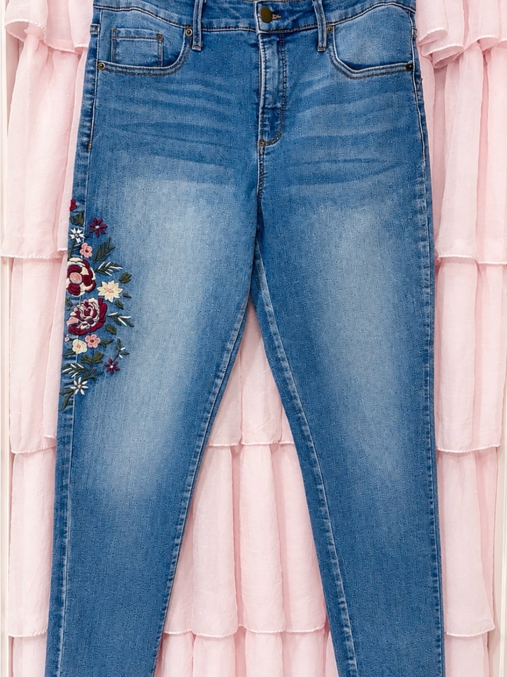 Knox Rose Embroidered Light Blue Women's Jeans